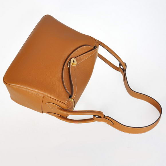 High Quality Replica Hermes Lindy 30CM Havanne Handbags 1057 Camel Leather Golden Hardware